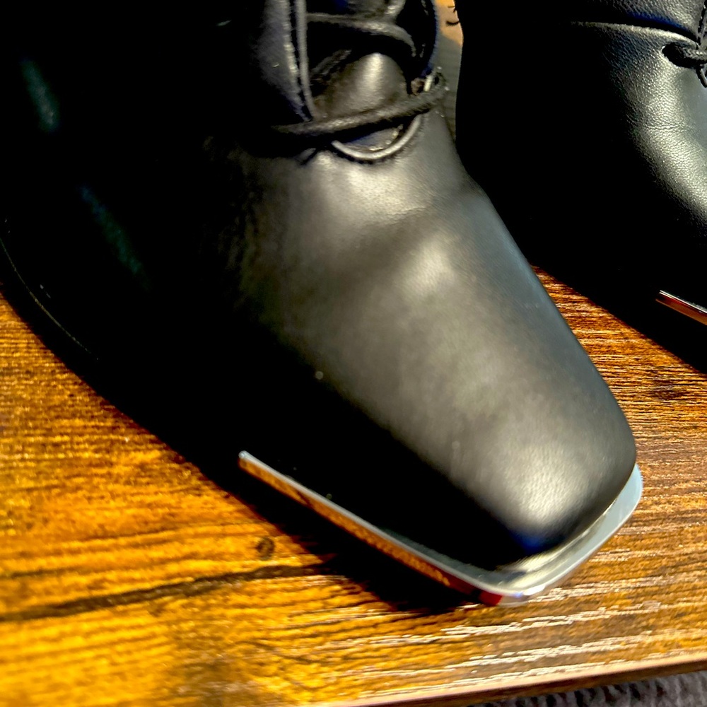Steve Madden Boots - Picture 5 of 6